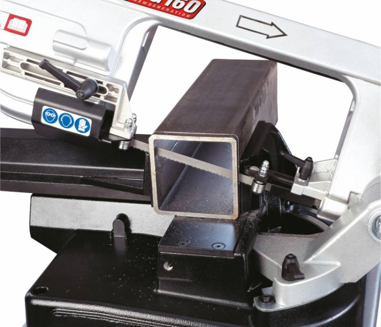 NG160_A.jpg